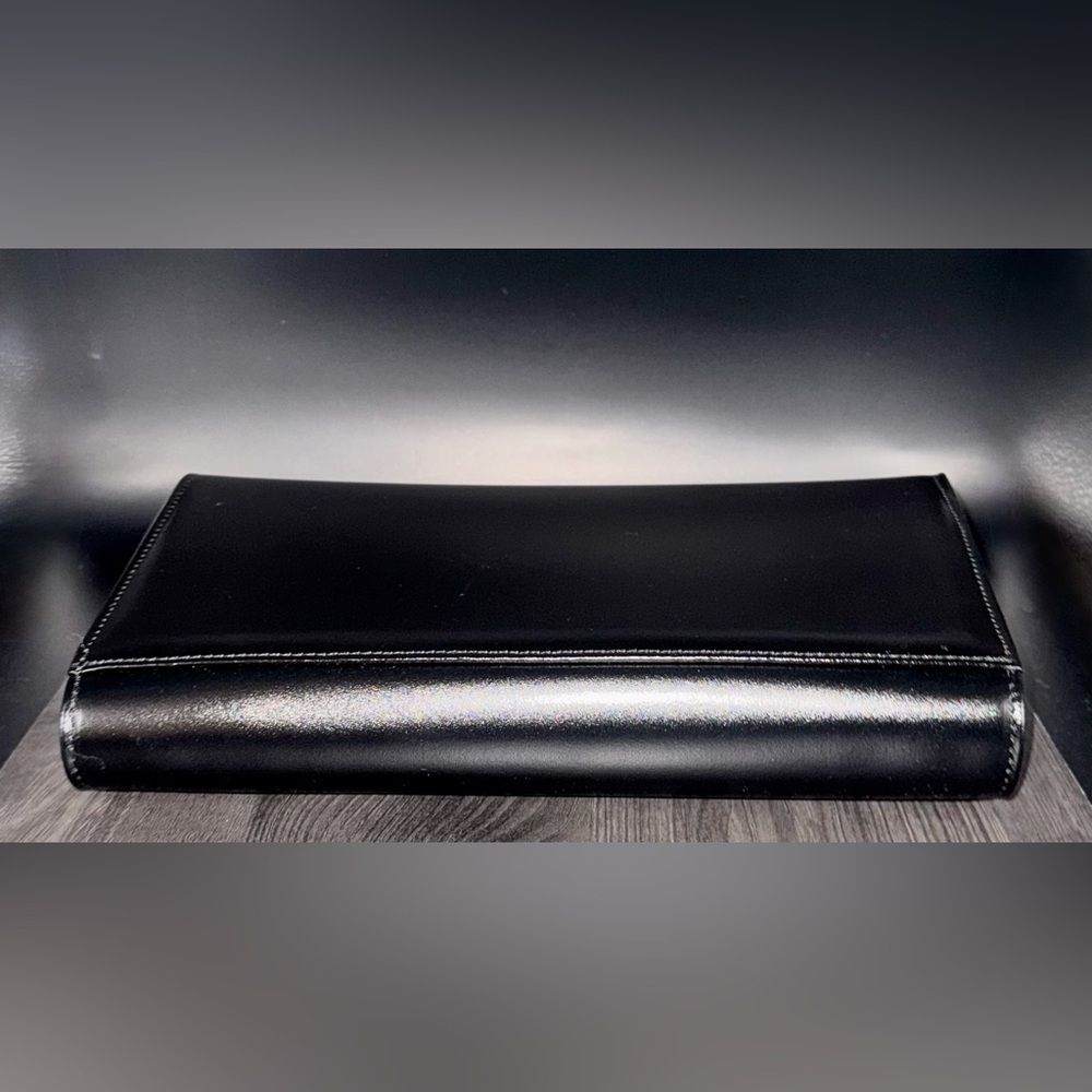 💰⬇️ VALENTINO BY MARIO VALENTINO
Large Lena Lavoro Leather Shoulder Bag - Picture 6 of 13